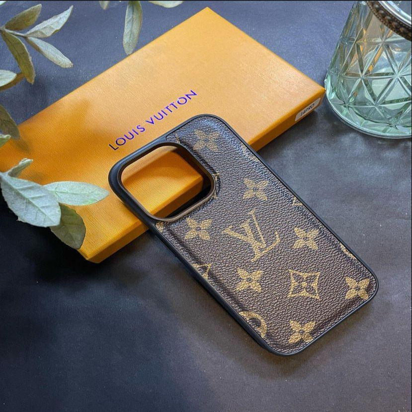 Beautifully Louis Vuitton Pattern Covers for Iphone & Samsung