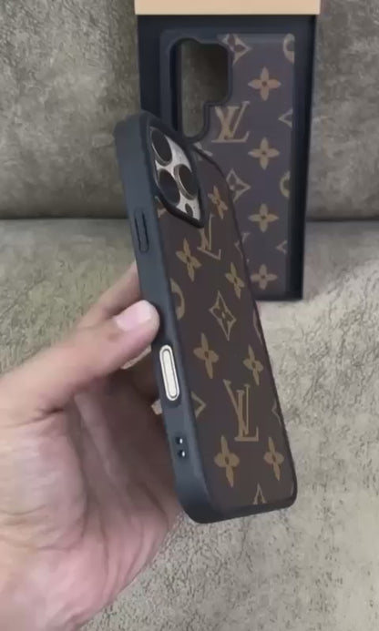 Beautifully Louis Vuitton Pattern Covers for Iphone & Samsung